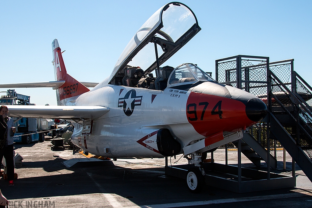 Rockwell T-2C Buckeye - 156697 - US Navy