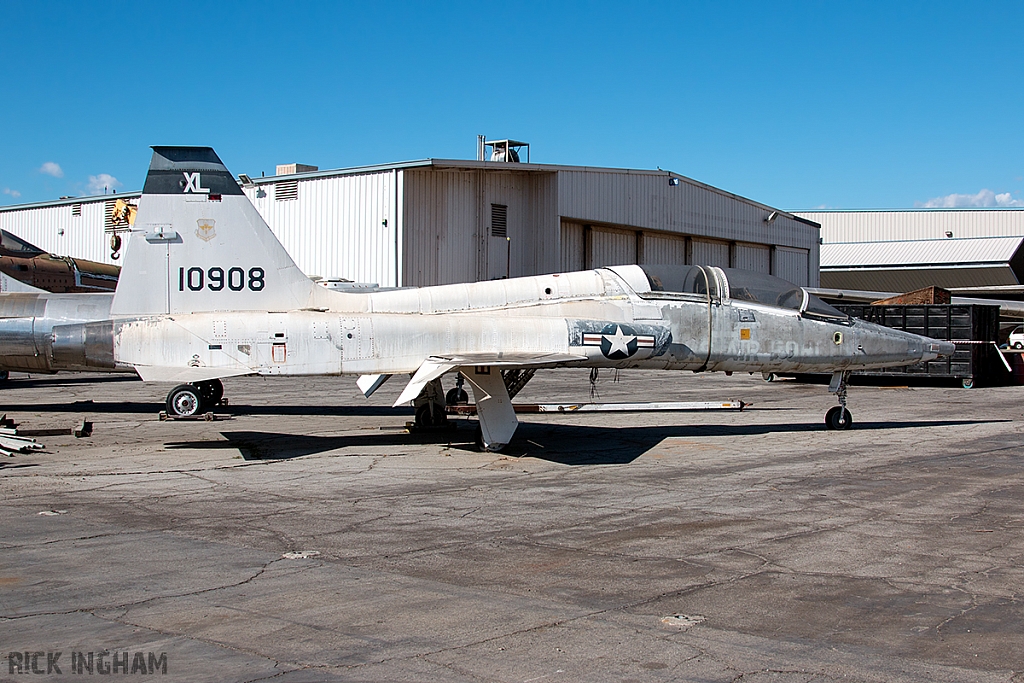 Northrop T-38A Talon - 61-0908 - USAF