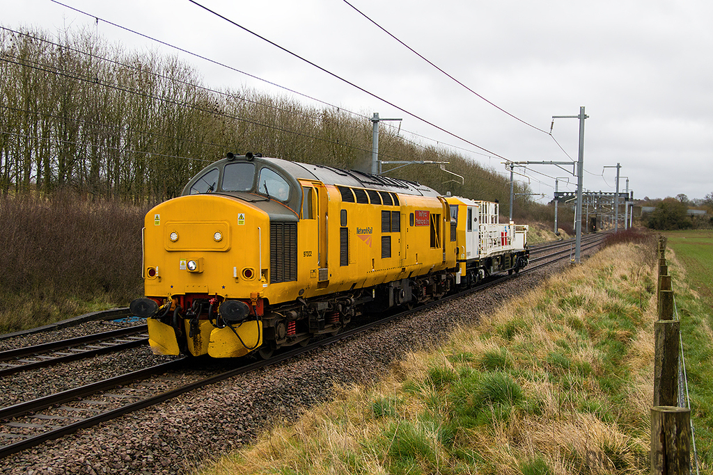 Class 97 - 97302 + MPV DR98010 - Network Rail