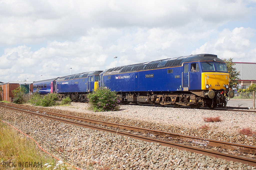 Class 57 - 57605 + 57603 - FGW
