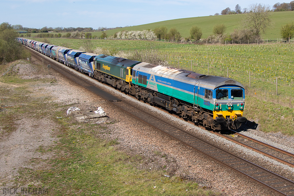 Class 59 - 59005 + Class 66 - 66563 - Freightliner