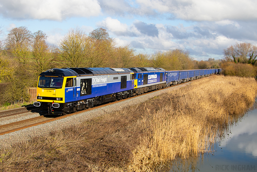 Class 60 - 60099 + 60028 - DC Rail