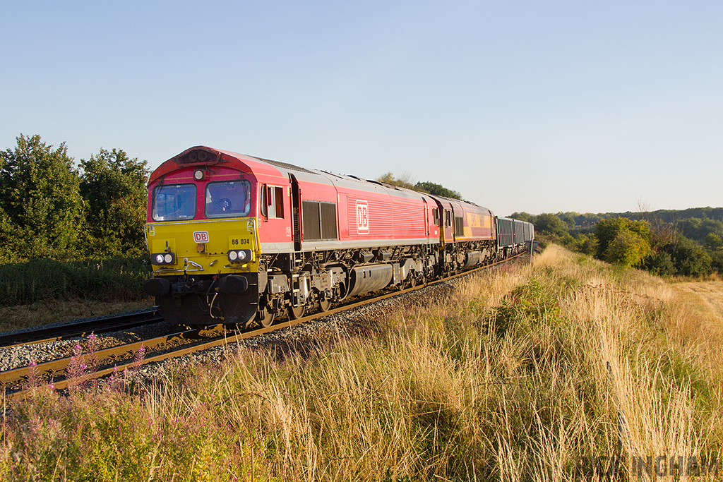 Class 66 - 66074 +  66061 - DB Schenker