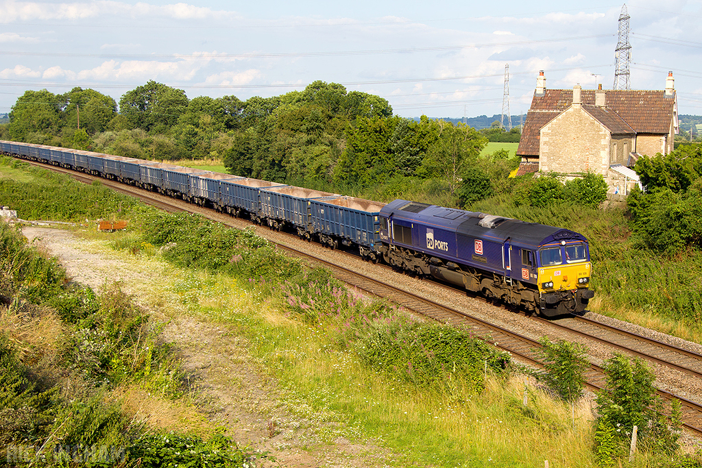 Class 66 - 66109 - DB Schenker