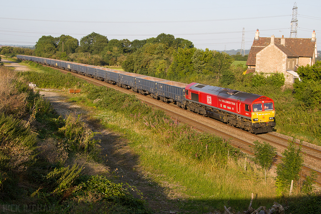 Class 66 - 66136 - DB Schenker