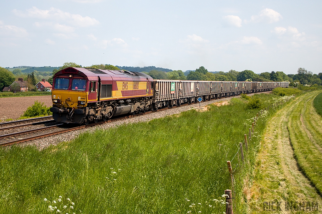 Class 66 - 66013 - EWS