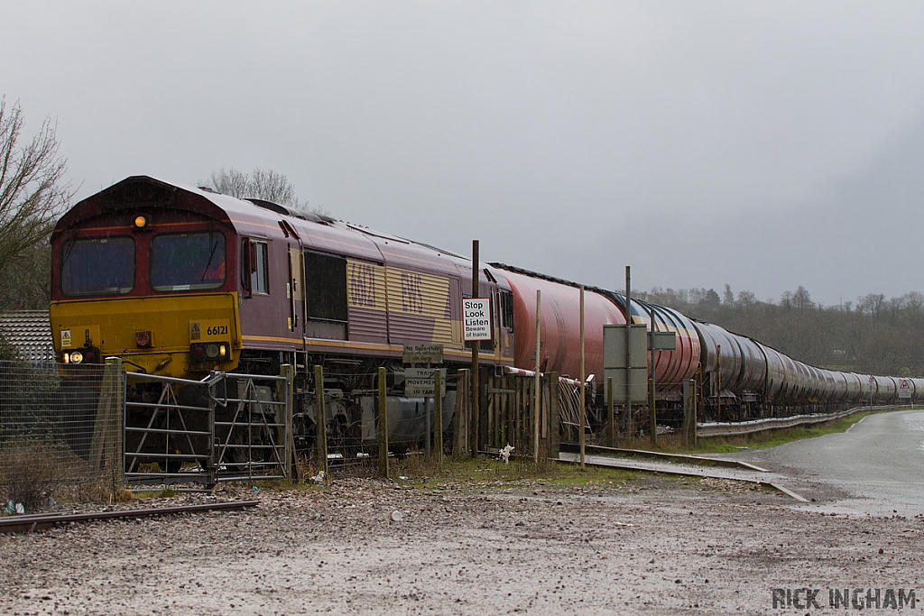 Class 66 - 66121 - EWS