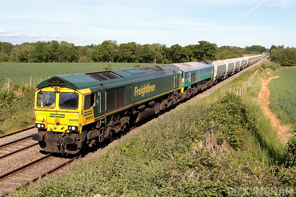 Class 66 - 66955 + Class 59 - 59001 - Freightliner