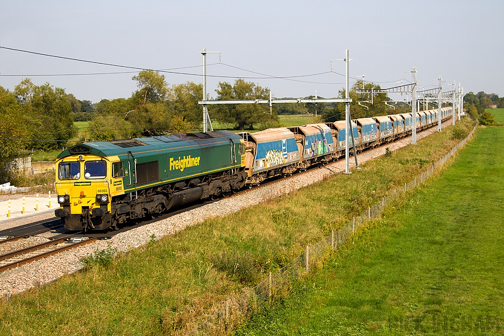 Class 66 - 66565 - Freightliner