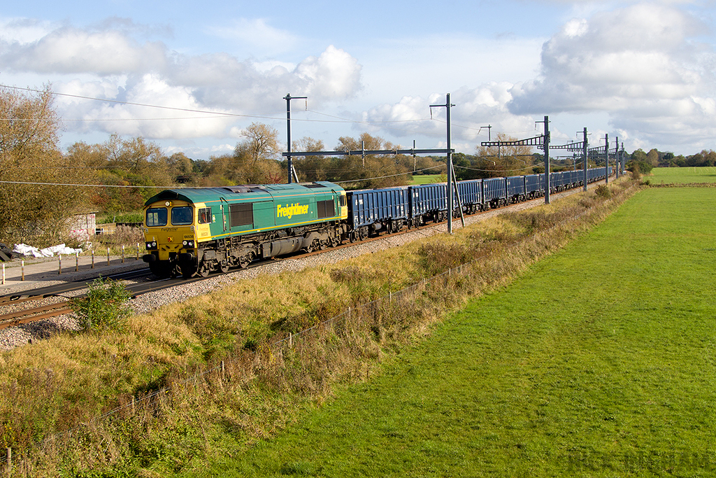 Class 66 - 66538 - Freightliner