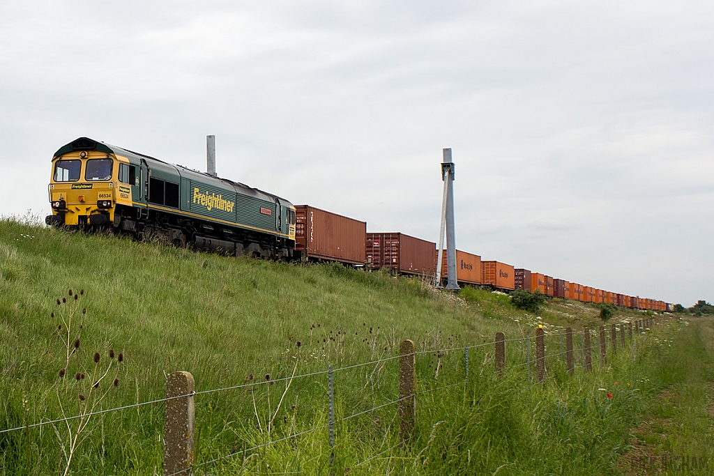 Class 66 - 66534 - Freightliner