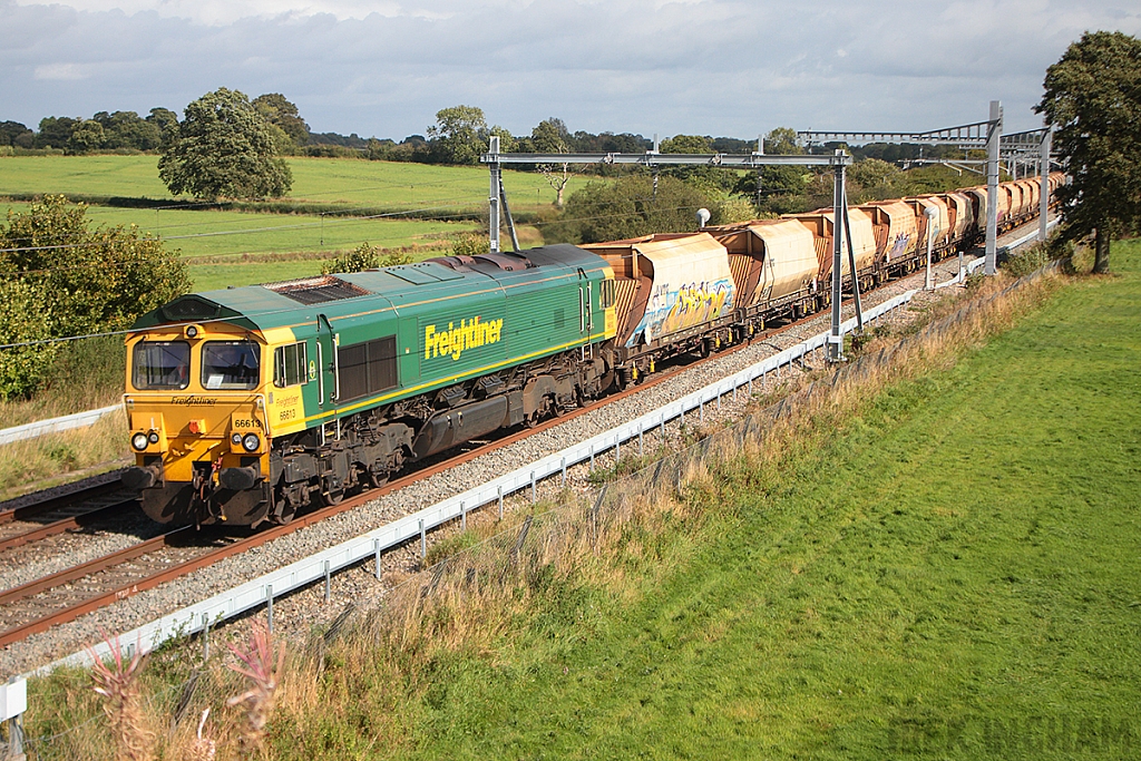 Class 66 - 66613 - Freightliner