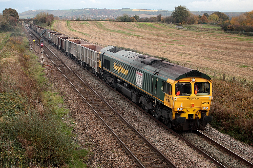 Class 66 - 66524 - Freightliner