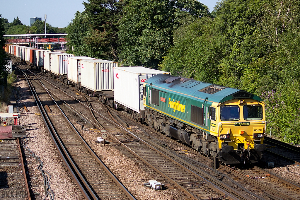 Class 66 - 66534 - Freightliner