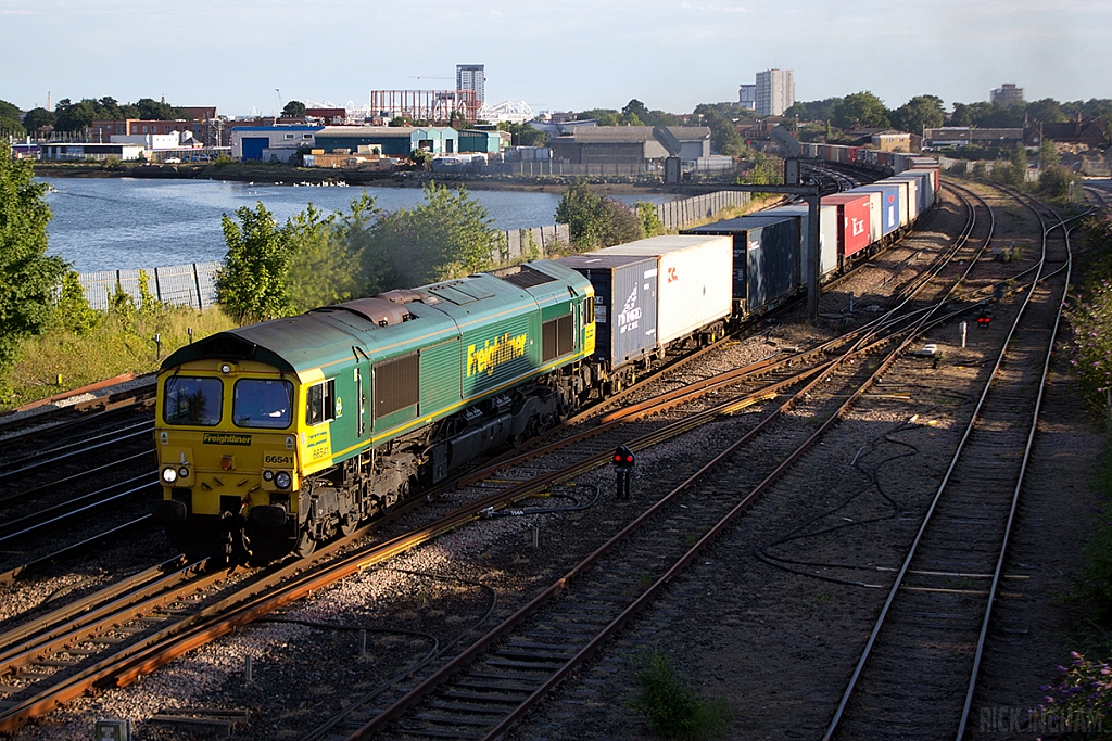 Class 66 - 66541 - Freightliner