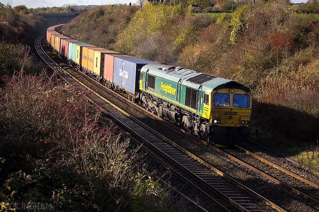 Class 66 - 66589 - Freightliner
