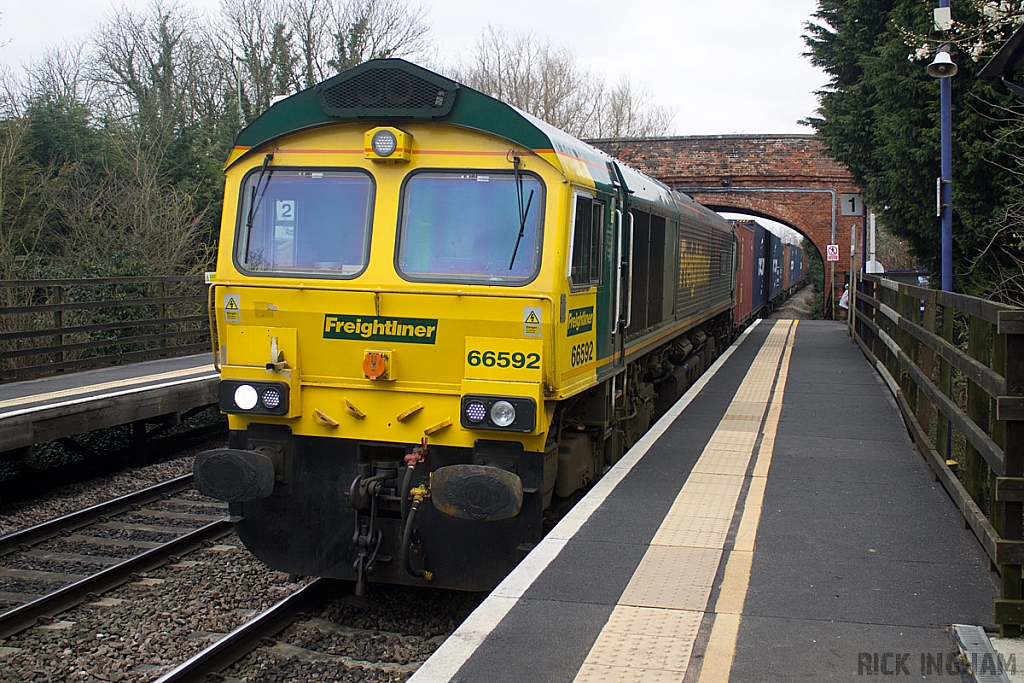 Class 66 - 66592 - Freightliner