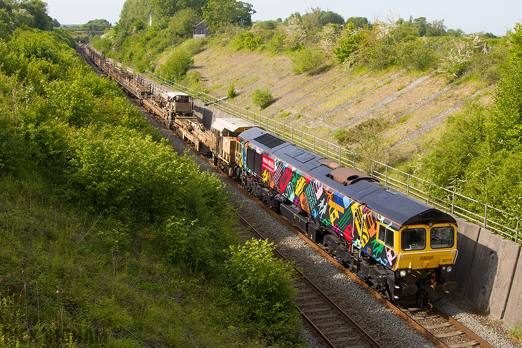 Class 66 - 66718 - GBRf