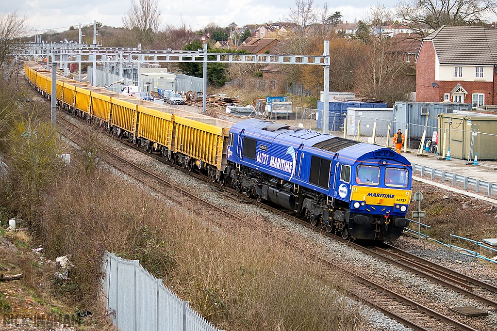 Class 66 - 66727 - GBRf