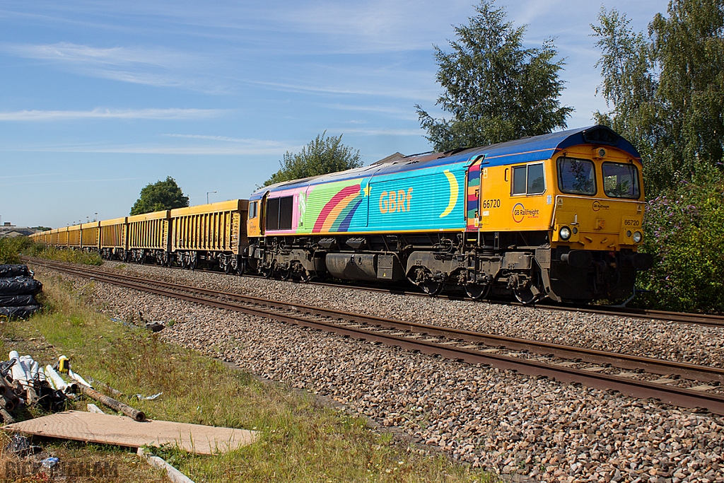 Class 66 - 66720 - GBRf