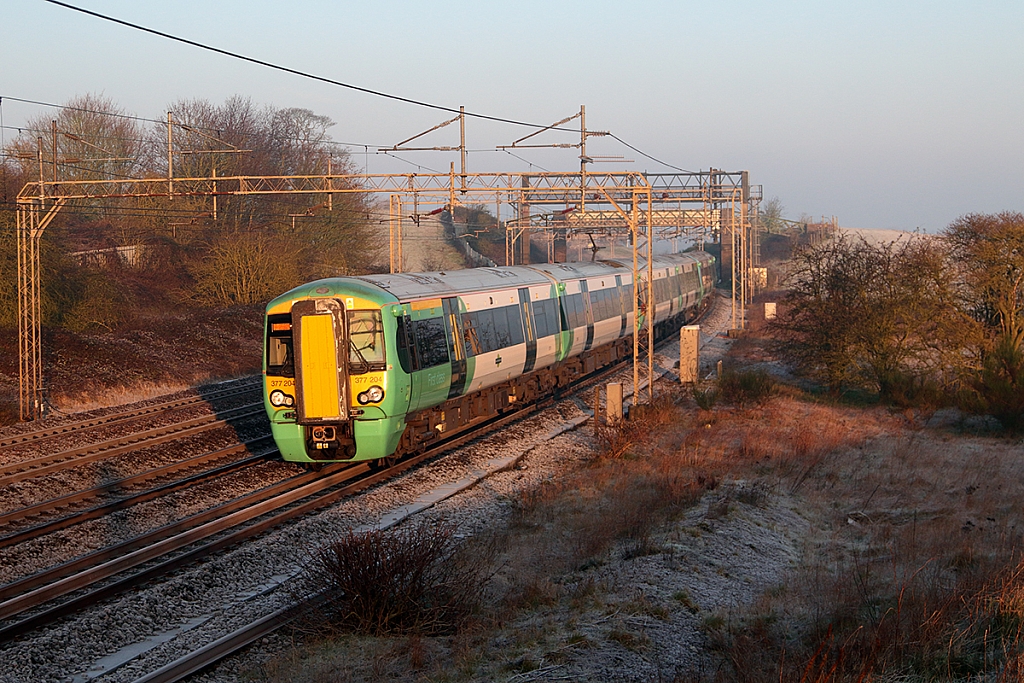 Class 377 - 377204 - Southern Rail