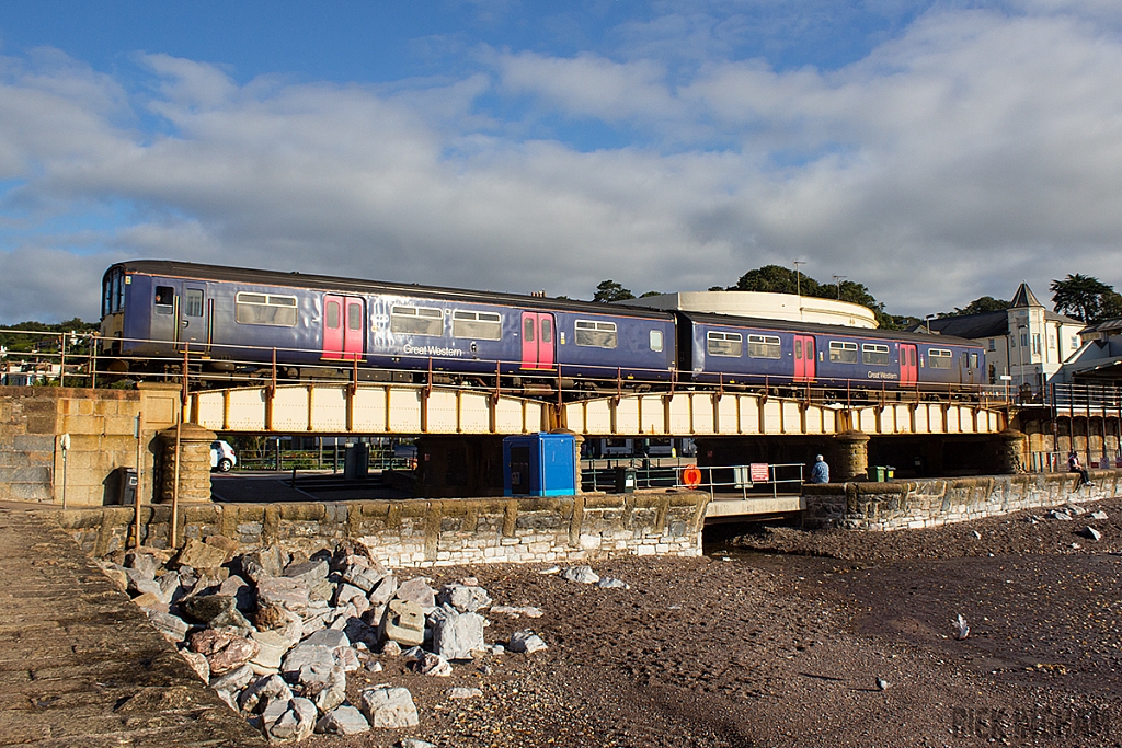 Class 150 - 150122 - FGW