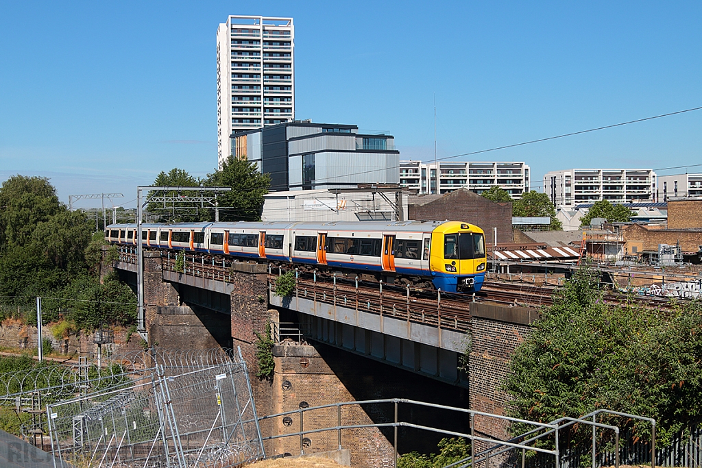 Class 378 - 378227 - London Overground