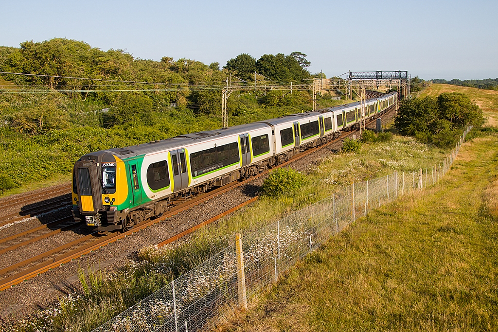 Class 350 - 350260 - London Northwestern Railway