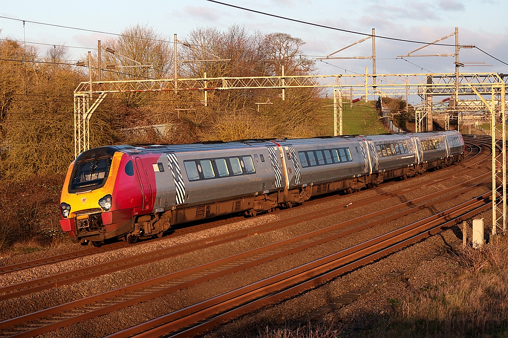 Class 221 Voyager - 221143 - Ex Virgin Trains