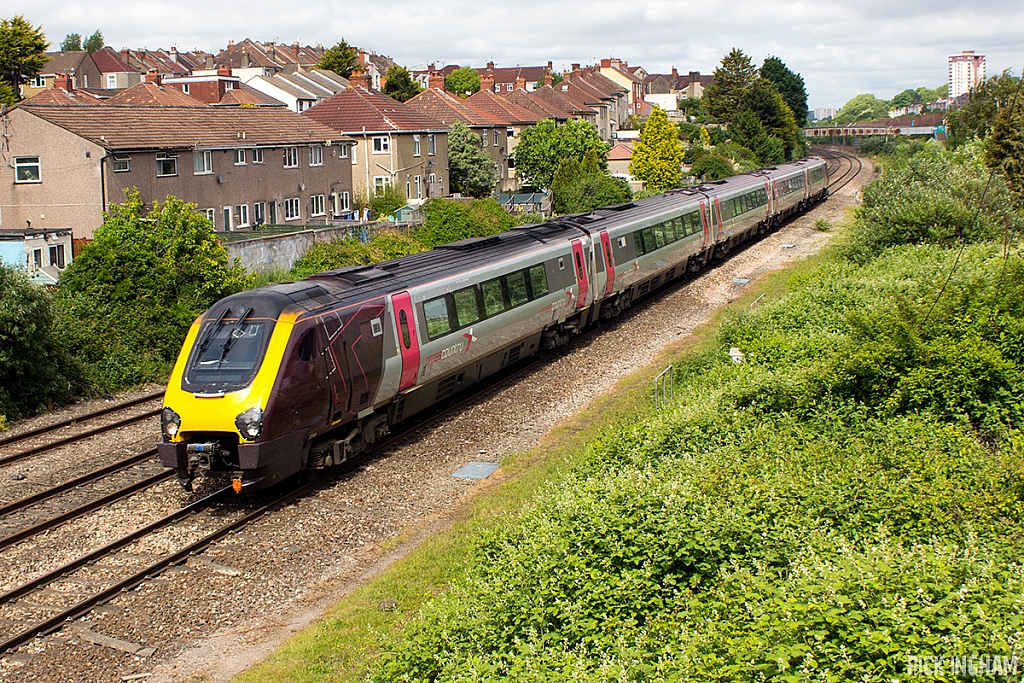 Class 221 Voyager - 221120 - Cross Country Trains