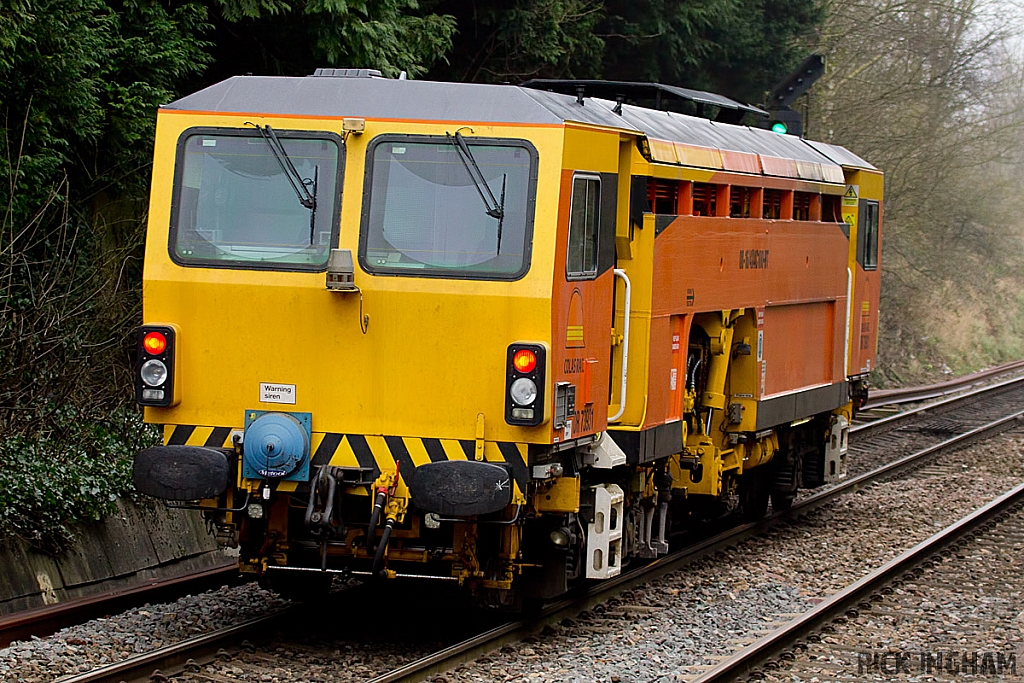 Tamper - DR73931 - Colas Rail