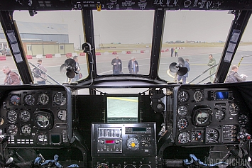 Cockpit of Mil Mi-17 - ZB698 - QinetiQ