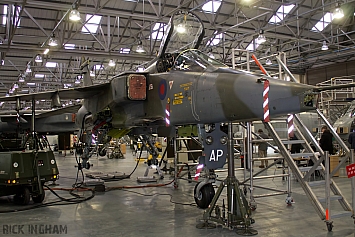 Sepecat Jaguar GR1 - XZ371/AP - RAF