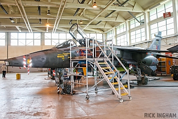 Sepecat Jaguar GR1 - XX976/BD - RAF