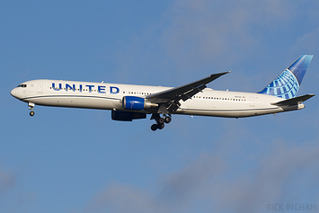 Boeing 767-424ER - N66051 - United Airlines
