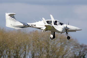 Diamond DA42 Twin Star - G-SUEM