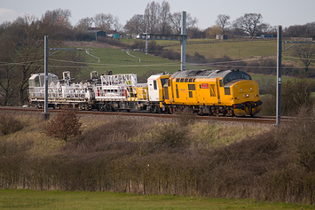 Class 97 - 97302 + MPV DR98003 - Network Rail