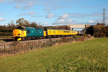 Class 37 - 37610 - Colas Rail