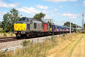 Class 37 - 37884 - Rail Operations Group + Class 313 - 313040 + 313038