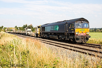 Class 66 - 66413 - Freightliner