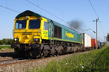 Class 66 - 66587 - Freightliner