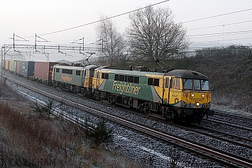 Class 86 - 86637 + 86638 - Freightliner